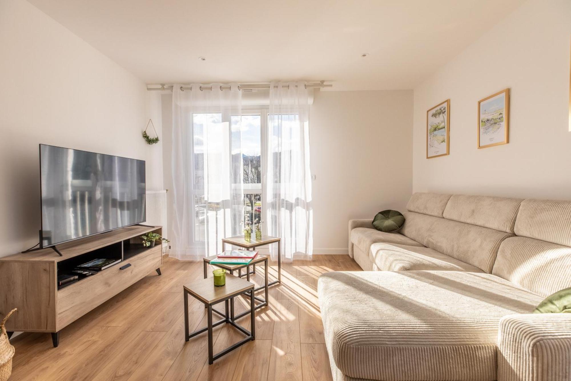 Apartment Magnifique F3 *galaxy* Equipe *